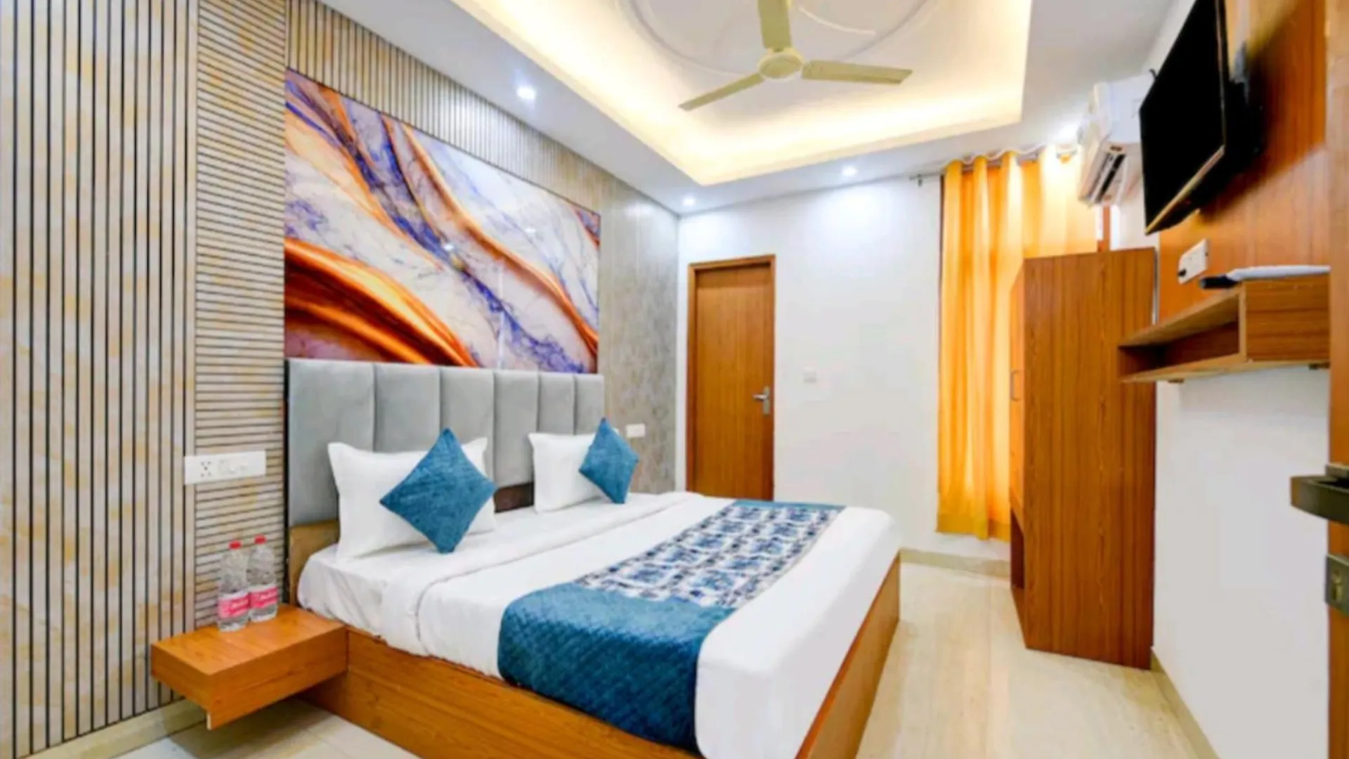 Hotel Galaxy نيودلهي 4*,
