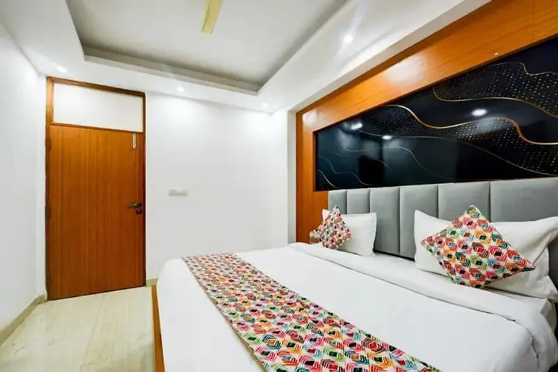 Hotel Galaxy نيودلهي 4*,