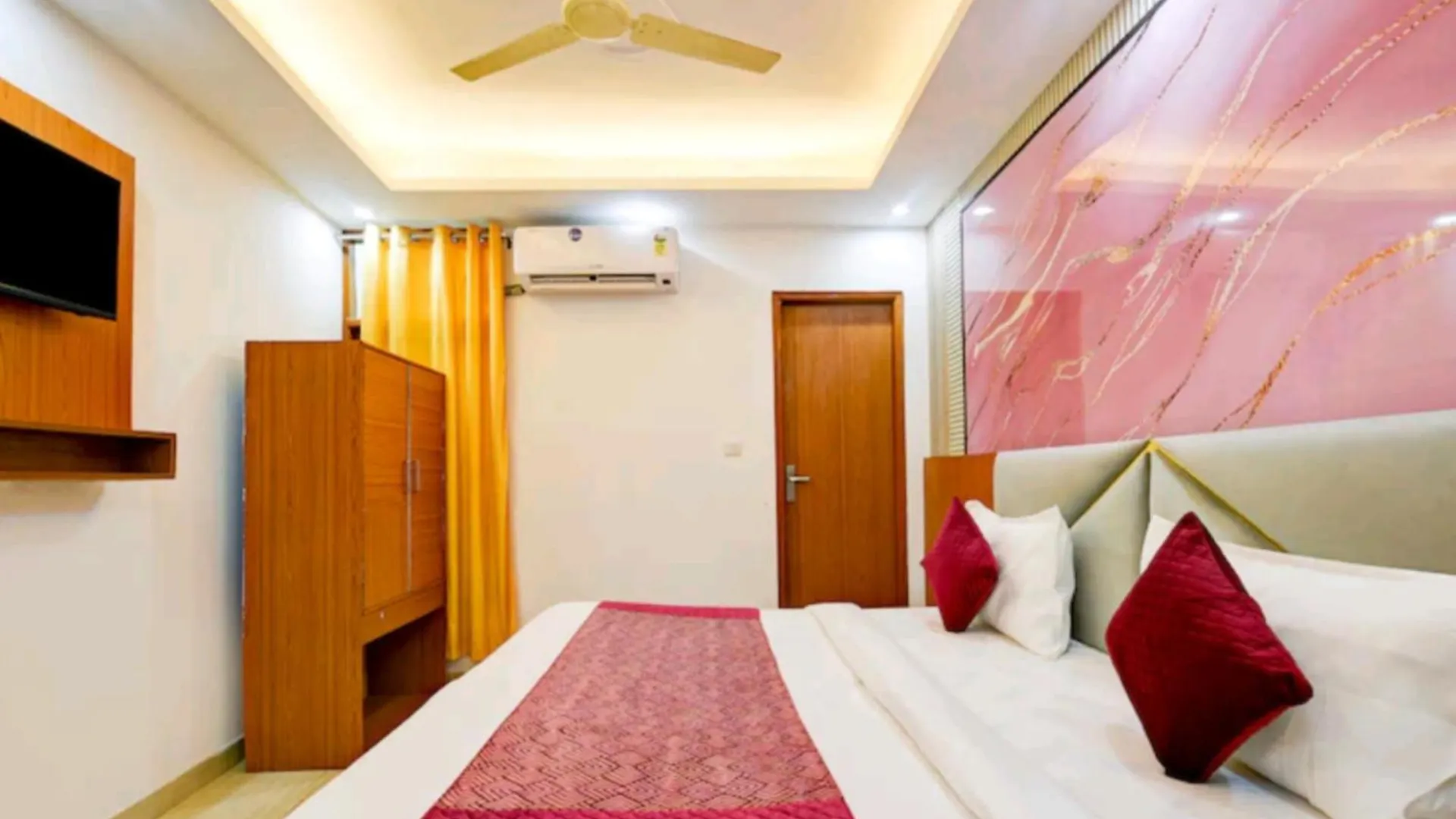 Hotel Galaxy نيودلهي 4*,  الهند
